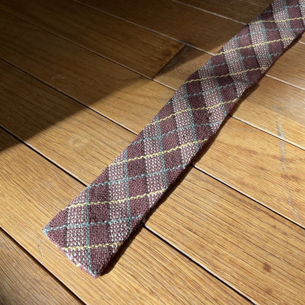 Vtg Pendleton 100% Virgin Wool Brown Plaid Square Knit Skinny Tie 2"x51.5" USA